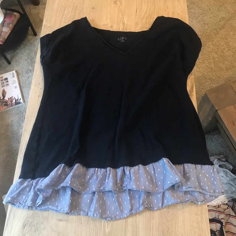 NWOT Loft Outlet navy blue bottom detailing L